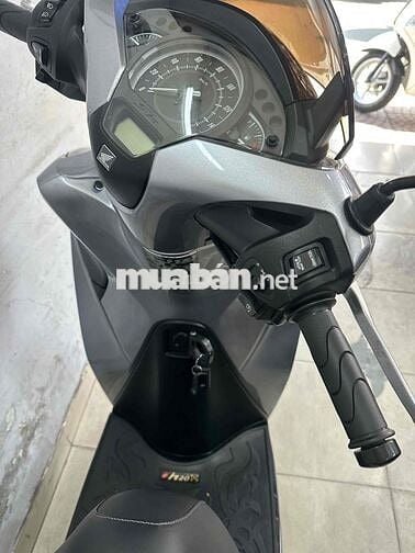 chính chủ xe một chu đi ít son may rin chạy mạnh