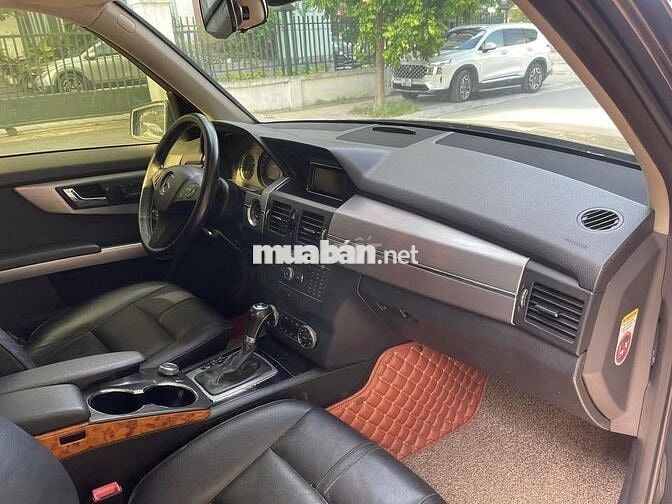Mercedes GLK300 2010 màu đen cọp