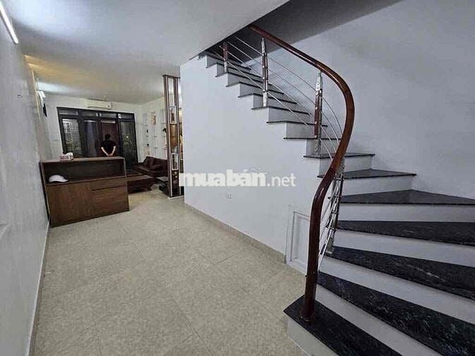 Bán nhà Mỹ Đình-Mặt ngõ 2.5m- 4T dân xây- 6 ngủ- Lô góc- 41m2- 9.5 tỷ