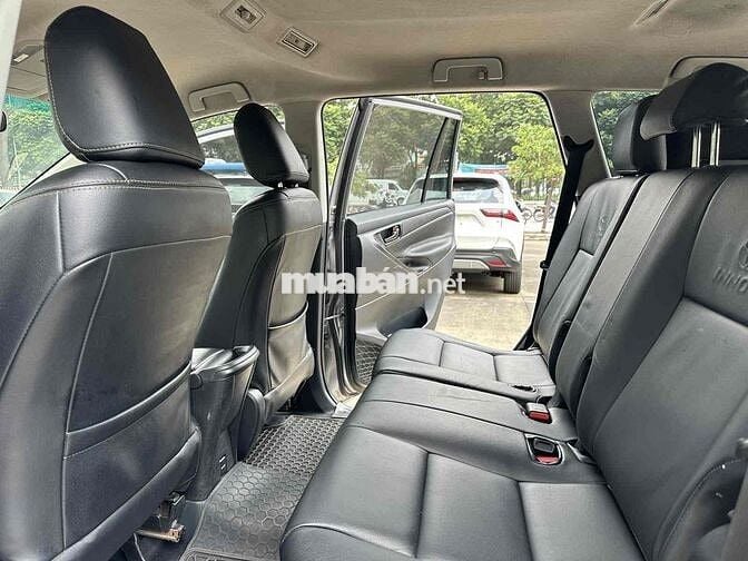 Toyota Innova 2021 E 2.0 MT - 122000 km