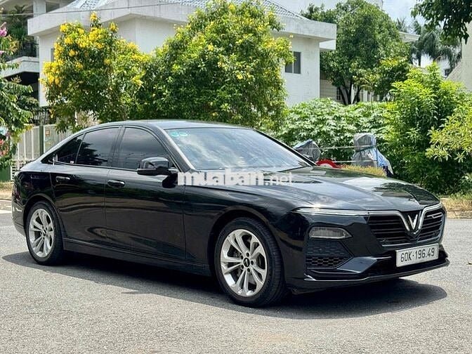 VinFast Lux A2.0 2022  Tiêu chuẩn - 22000 km
