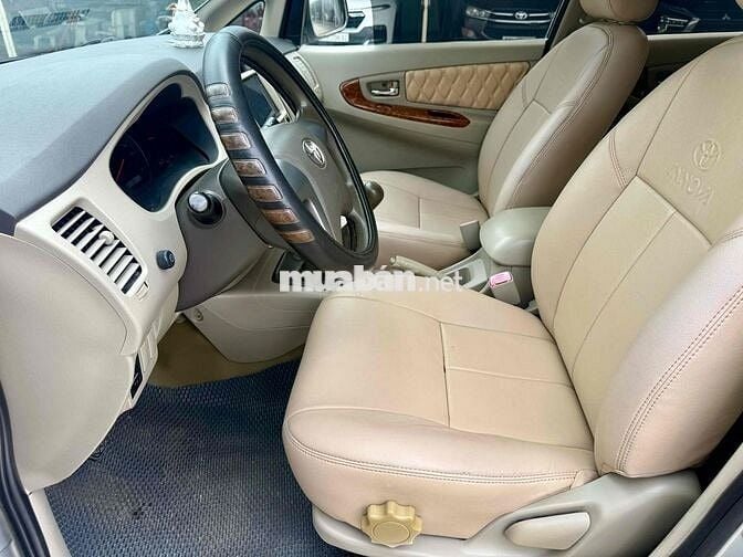Toyota Innova 2.0E 2015 số sàn, 1Chủ Xe GĐ Sử Dụng
