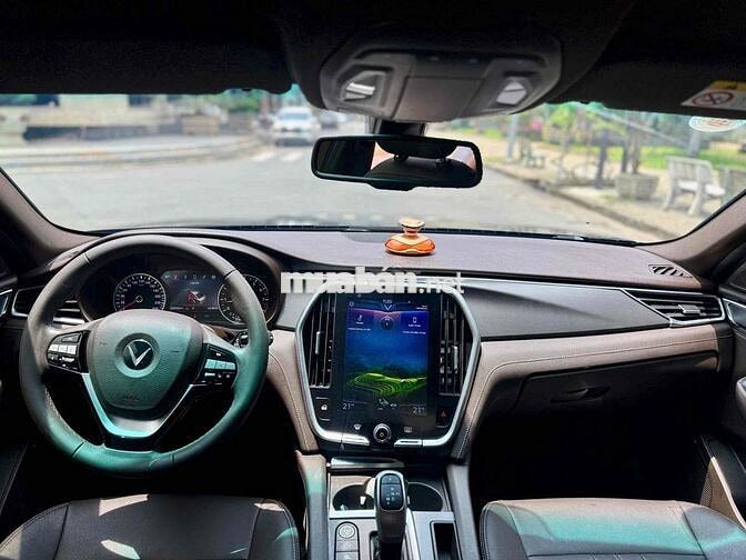 VinFast Lux A2.0 2022  Tiêu chuẩn - 22000 km