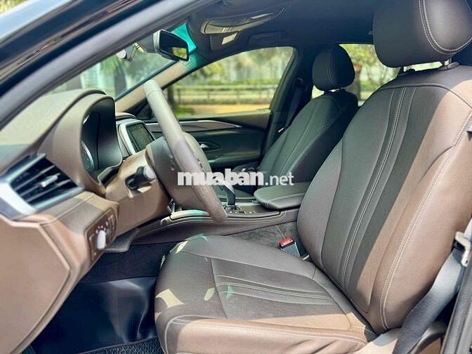 VinFast Lux A2.0 2022  Tiêu chuẩn - 22000 km
