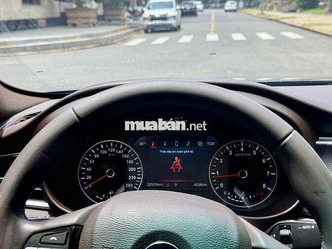 VinFast Lux A2.0 2022  Tiêu chuẩn - 22000 km