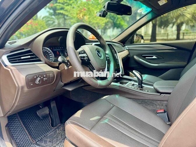 VinFast Lux A2.0 2022  Tiêu chuẩn - 22000 km