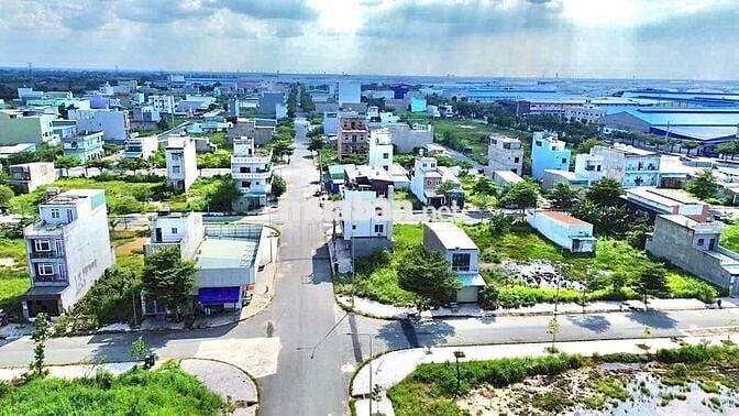 KẸT TIỀN NGÂN HÀNG NÊN TÔI BÁN NỀN ĐẤT Ở KHU DÂN CƯ TÂN ĐÔ