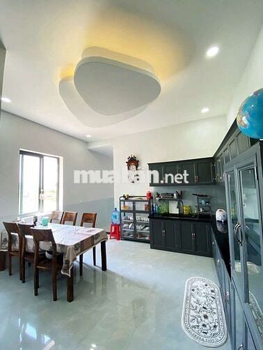 Nhà mới xây Diện tích: 5m x 24,5m (sổ hồng mới)