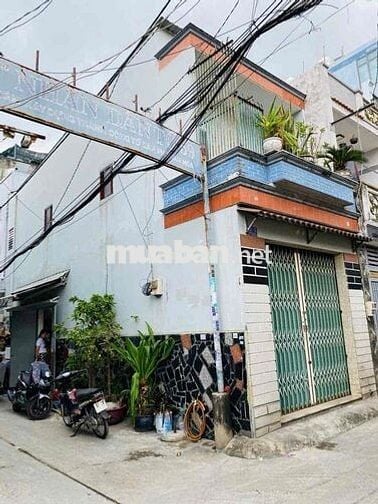 NHÀ ĐÚC KIÊN CỐ - GẦN NGÃ TƯ BỐN XÃ, DT: 3.7m x 12m ( 44m²). Nhà 2 Tấm