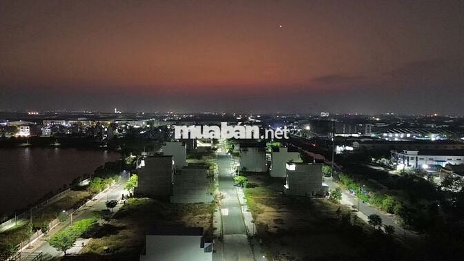 CHÍNH CHỦ BÁN NỀN Ở KDC TÂN ĐÔ VỊ TRÍ GẦN VIEW HỒ