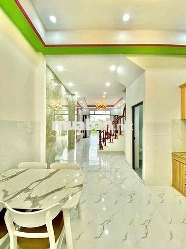 Bán nhà ở hoàn công 92m2 mặt tiền Lương Văn Tiên ở Thị Trấn Cần Giuộc