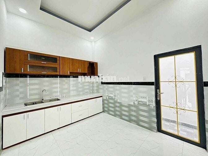 Nhà Chợ Hưng Long Bình Chánh - Dưới 2Tỉ