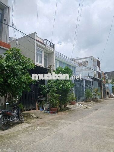 5,3 TỶ, NHÀ SIÊU PHẨM HXH 8M SÁT TÔ KÝ,NGANG 4M,THỚI TAM THÔN,HÓC MÔN