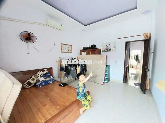 NHÀ ĐẸP HXH ĐÔNG THẠNH 3,HÓC MÔN, NGANG 4M,SÁT CHỢ ĐÔNG THẠNH,3,8 TỶ