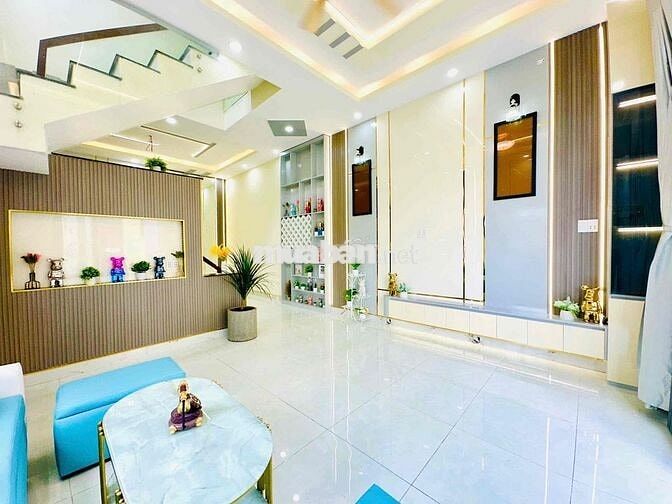 Bán nhà đường ô tô gần chợ Hưng Long Bình Chánh