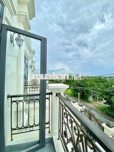 Bán nhà ở hoàn công 92m2 mặt tiền Lương Văn Tiên ở Thị Trấn Cần Giuộc
