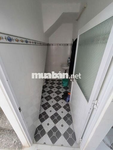 Mình cần bán căn nhà đang ở , hiện trạng mới, nhà SHR