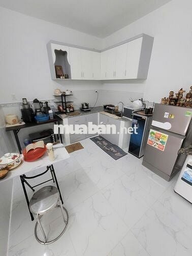 Mình cần bán căn nhà đang ở , hiện trạng mới, nhà SHR