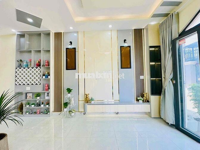 Bán nhà đường ô tô gần chợ Hưng Long Bình Chánh