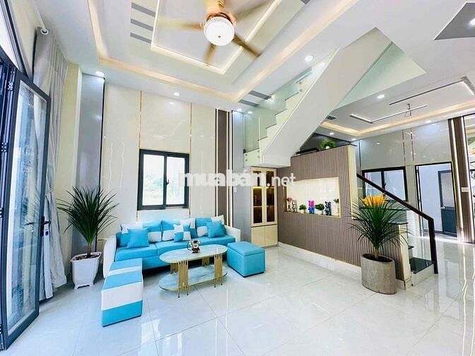 Bán nhà đường ô tô gần chợ Hưng Long Bình Chánh