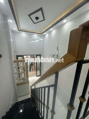 Bán Nhà Ngon bổ rẻ , vali ở , Chiến Lược , BTĐ , Bình Tân , xem chốt