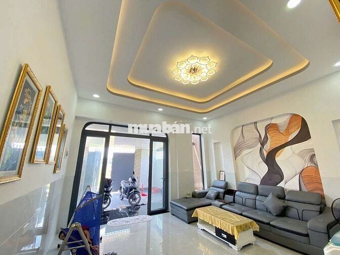 Nhà mới xây Diện tích: 5m x 24,5m (sổ hồng mới)
