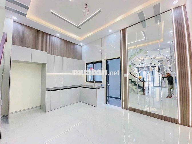 Bán nhà đường ô tô gần chợ Hưng Long Bình Chánh