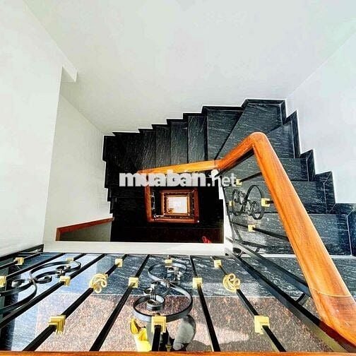 BÁN NHÀ 4 TẦNG_HXT HIỆP BÌNH. 51M2(4.2x12) 4PN5WC. Sổ Hồng Hoàn Công.
