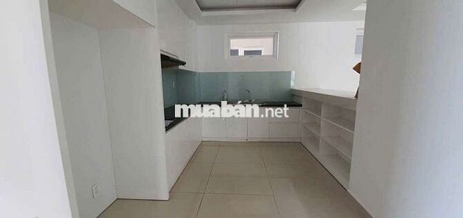 Cho thuê căn hộ chung cư Sky center Phổ Quang, Tân Bình. DT135m2, 3pn