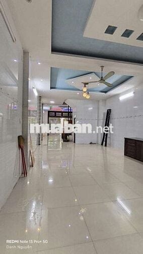 CHO THUÊ NHÀ 5X21(TRỆT+4LẦU+9PN)CÓ THANG TẢI HÀNG NHÀ MỚI LENG KENG