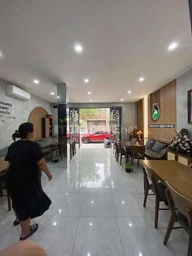 Chiính chủ cho thuê nhà liền kề 6 tầng 120m2,tại Thanh xuân