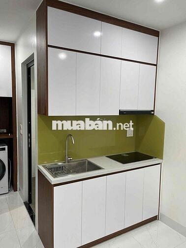 Căn hộ 35m2 1N1K tại Dịch Vọng, Cầu Giấy, Ô tô đỗ cửa, gần ga tàu