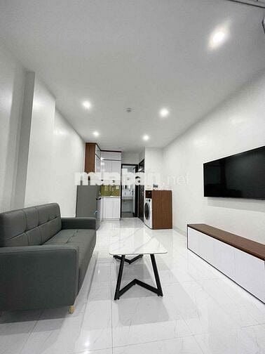 Căn hộ 35m2 1N1K tại Dịch Vọng, Cầu Giấy, Ô tô đỗ cửa, gần ga tàu