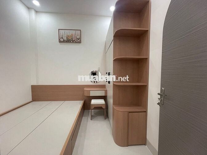 Nhà Phường 5 cách Đoàn Thị Nghiệp 80m hẻm ô tô