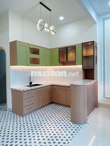 Nhà Phường 5 cách Đoàn Thị Nghiệp 80m hẻm ô tô