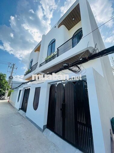 Nhà Phường 5 cách Đoàn Thị Nghiệp 80m hẻm ô tô