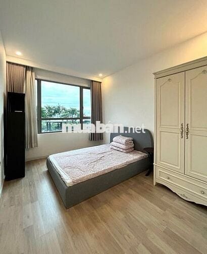 Cho thuê Căn hộ The View Quận 7, 3 phòng, nội thất gỗ, 148m2, Giá 35tr
