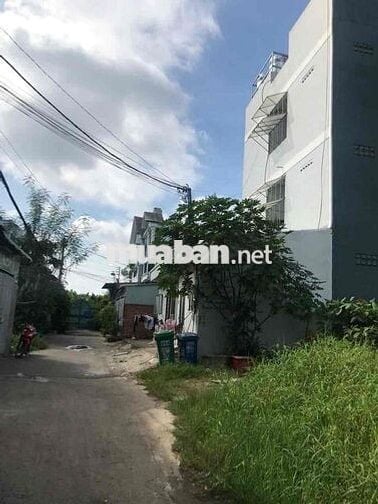 Cho thuê phòng trọ gần chợ Hóc môn, cách chợ 300m