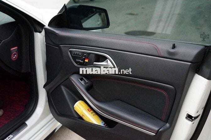 Mercedes Benz CLA 45 AMG
