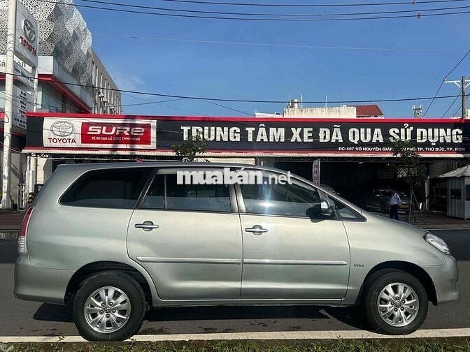 Toyota Innova G Số Sàn 2011 - màu bạc - 245Tr