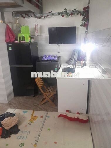 Cho thuê phòng trọ 20m , gác lửng bình tân