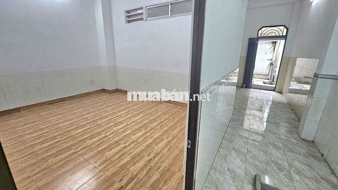 MẶT TIỀN 6X20, 1TRỆT 1LẦU, 3PN 3WC. SUỐT RỘNG