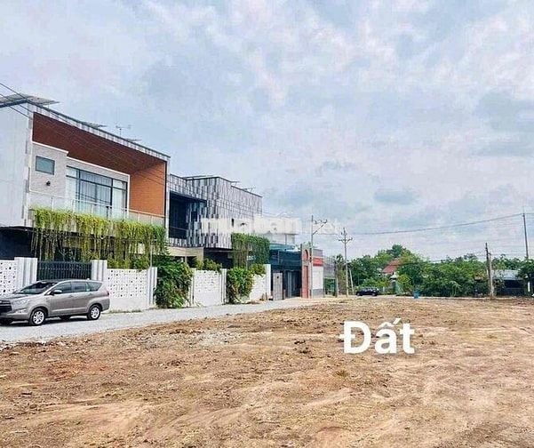 Bán gấp lô đất thổ cư ngay mặt quốc lộ 14