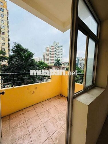 Căn hộ CC Trần Quý Kiên, 2PN tầng đẹp, 57m giá cực hợp lý chỉ 4,33 tỷ