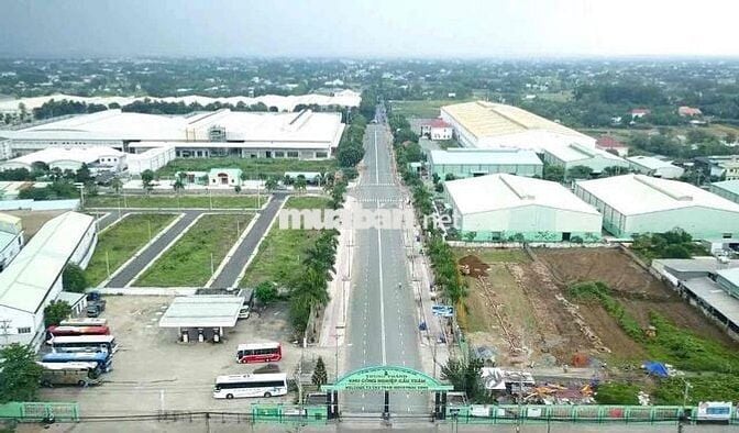 Bán gấp mảnh đất,15p tới Bến xe Miền Tây ạ