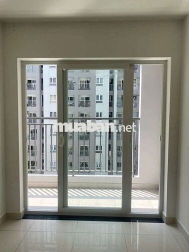 Cho thuê căn hộ LAVITA CHARM 2PN nhà trống giá 10,5 triệu