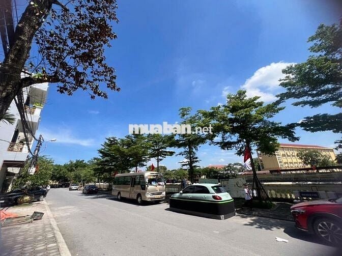 Bán gấp đất Liên Ninh ,ô tô đỗ cổng ,thông số vàng giá đầu tư 4,5 tỷ
