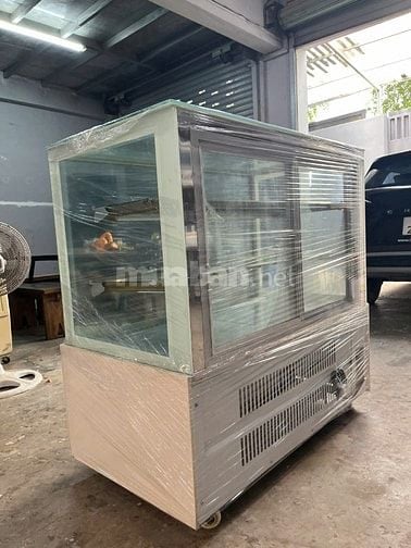 Tủ Bánh Kem Kính Vuông 3 Tầng 90CM