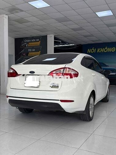 Ford Fiesta 2015 1.5 AT Trend - 112000 km
