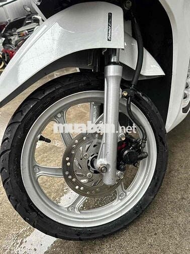Honda Vision 110 Fi trắng 2018 bstp xe rin
